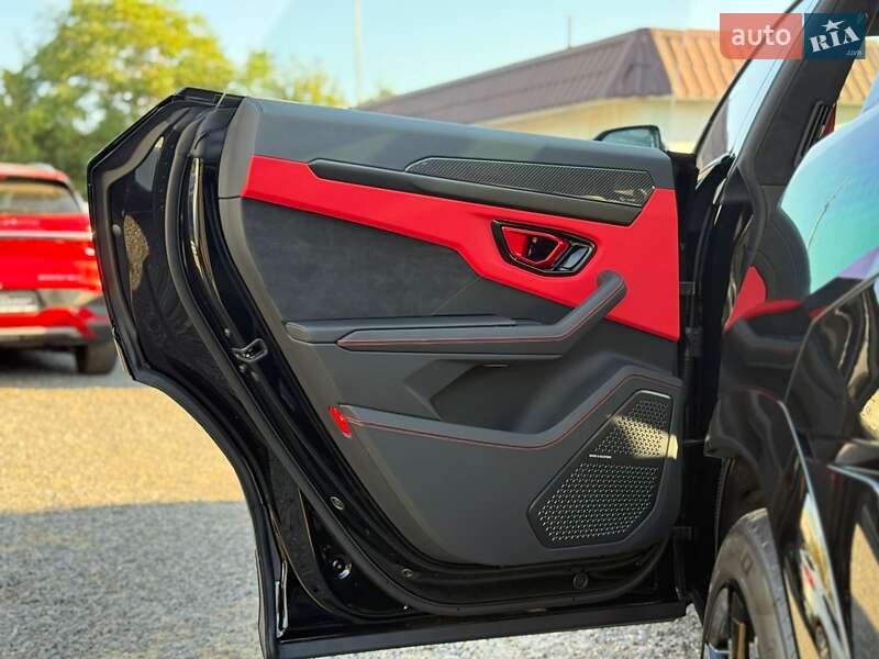 Внедорожник / Кроссовер Lamborghini Urus 2024 в Одессе