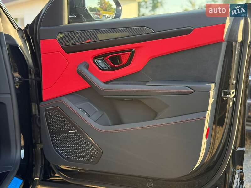 Внедорожник / Кроссовер Lamborghini Urus 2024 в Одессе