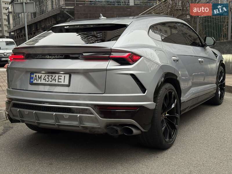Позашляховик / Кросовер Lamborghini Urus 2020 в Києві фото 9 Позашляховик / Кросовер Lamborghini Urus 2020 в Києві