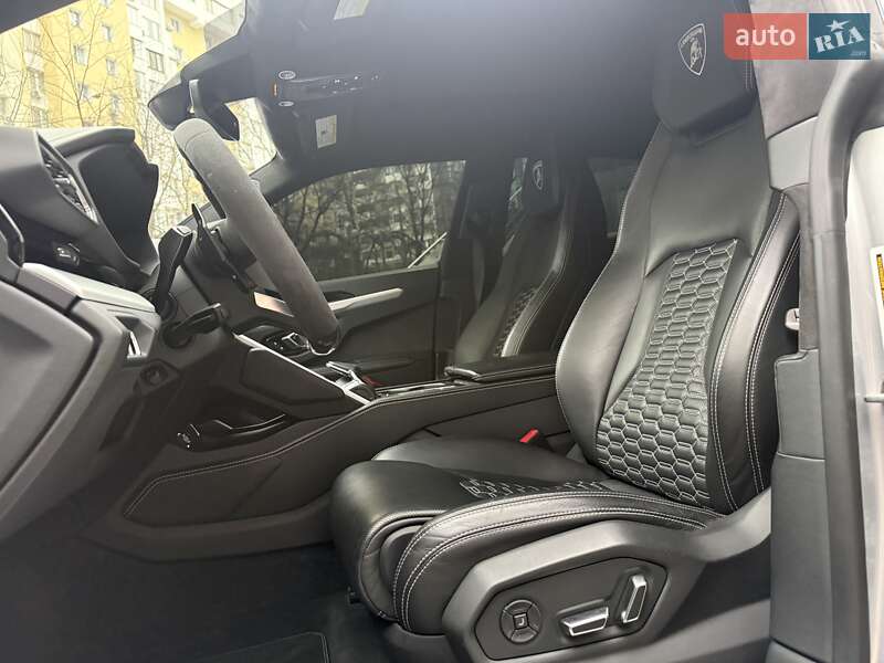 Позашляховик / Кросовер Lamborghini Urus 2020 в Києві фото 15 Позашляховик / Кросовер Lamborghini Urus 2020 в Києві