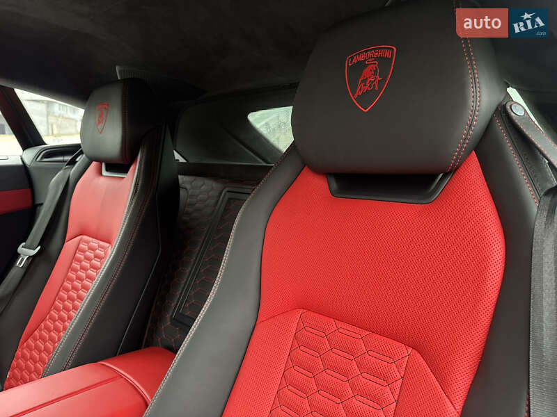 Внедорожник / Кроссовер Lamborghini Urus 2020 в Киеве