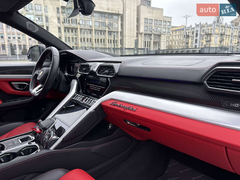 Внедорожник / Кроссовер Lamborghini Urus 2020 в Киеве