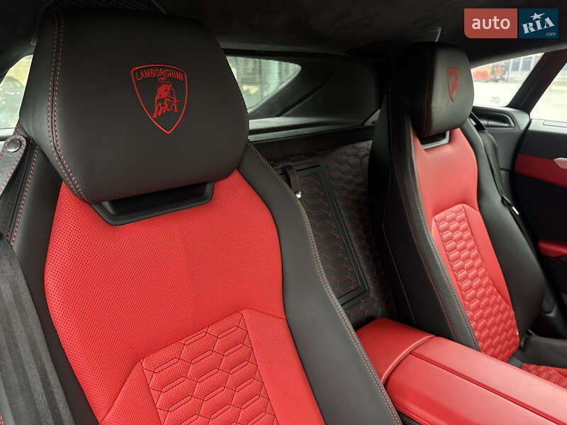 Внедорожник / Кроссовер Lamborghini Urus 2020 в Киеве