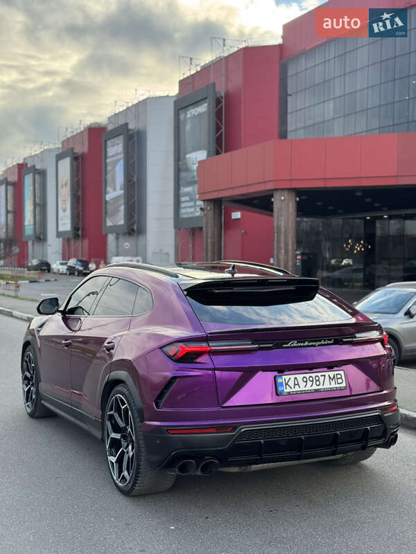 Внедорожник / Кроссовер Lamborghini Urus 2020 в Киеве