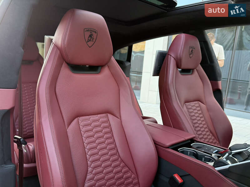 Внедорожник / Кроссовер Lamborghini Urus 2020 в Киеве