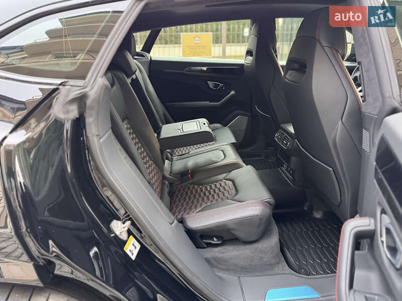 Позашляховик / Кросовер Lamborghini Urus 2022 в Києві