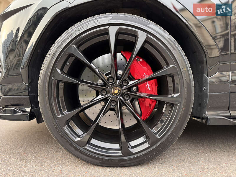 Позашляховик / Кросовер Lamborghini Urus 2022 в Києві