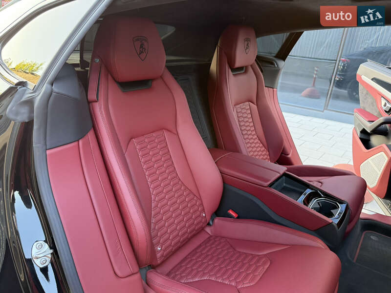 Внедорожник / Кроссовер Lamborghini Urus 2020 в Киеве фото 58 Внедорожник / Кроссовер Lamborghini Urus 2020 в Киеве