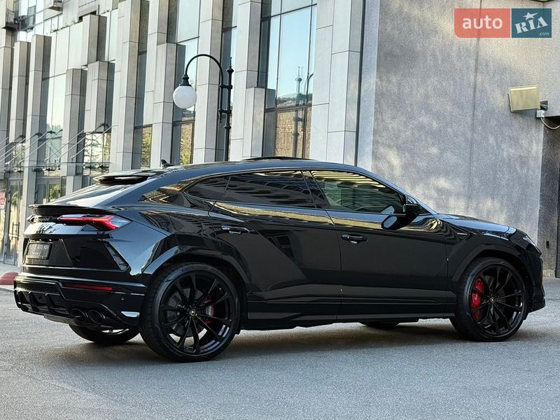 Позашляховик / Кросовер Lamborghini Urus 2020 в Києві