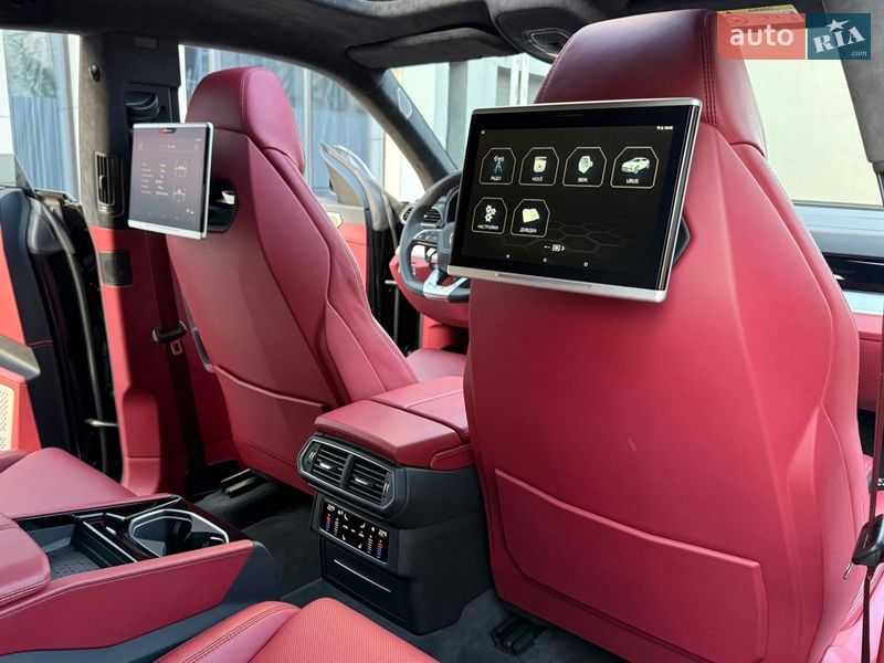 Позашляховик / Кросовер Lamborghini Urus 2020 в Києві