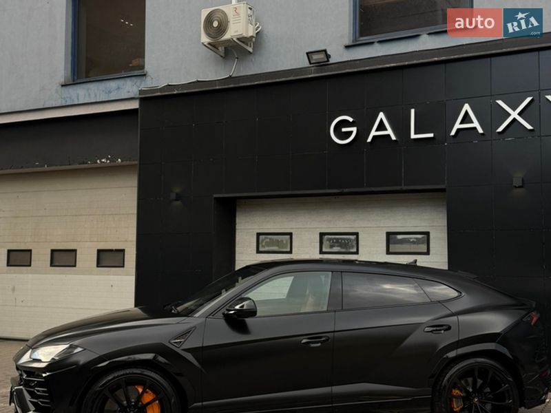 Позашляховик / Кросовер Lamborghini Urus 2020 в Києві