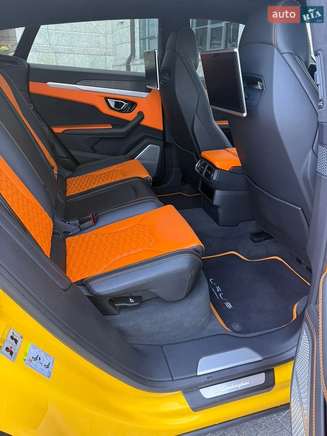 2019 Lamborghini Urus Concept - мініатюра 18
