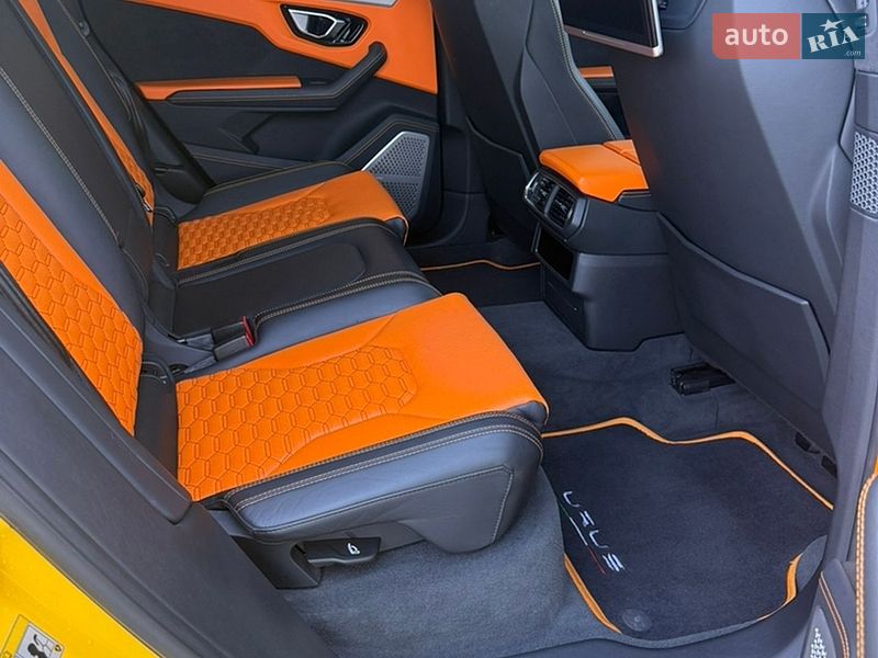 Внедорожник / Кроссовер Lamborghini Urus 2019 в Киеве