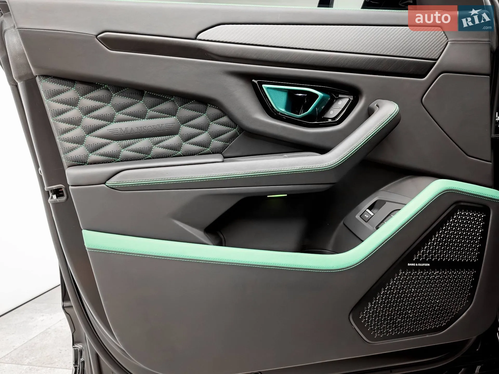 2023 Lamborghini Urus Concept - мініатюра 21
