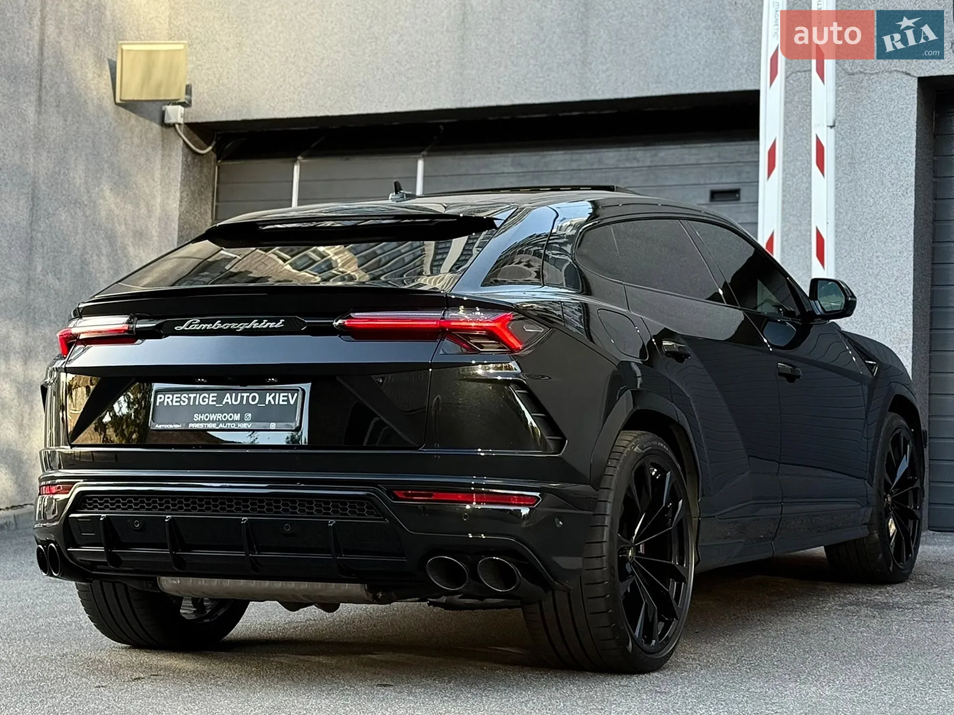 2020 Lamborghini Urus Concept - мініатюра 22