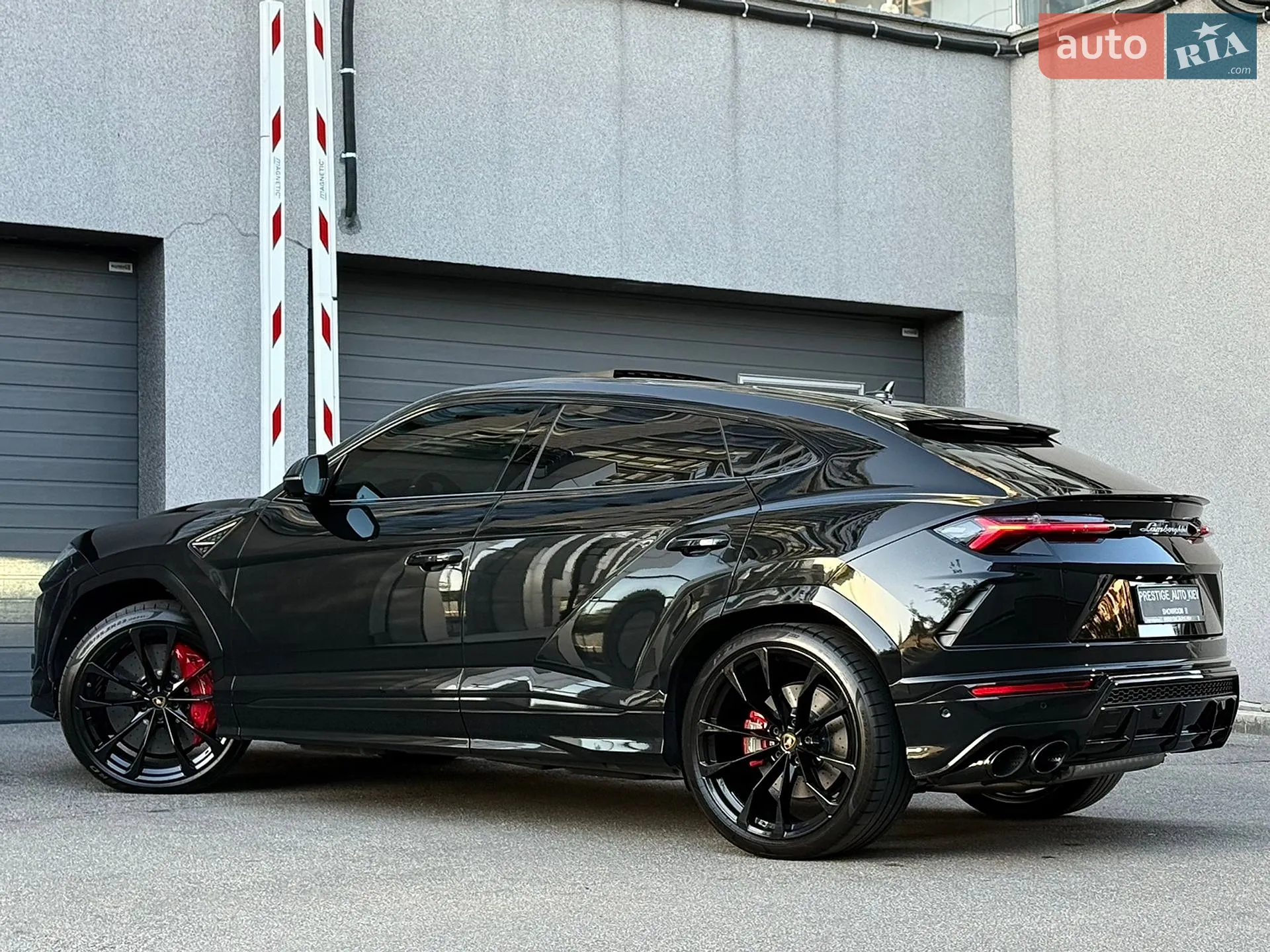 2020 Lamborghini Urus Concept - мініатюра 32