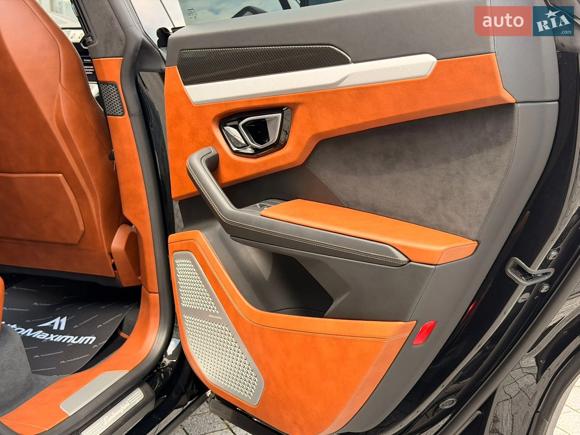 2020 Lamborghini Urus Concept - мініатюра 33