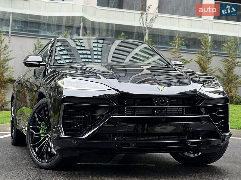 Lamborghini Urus, фото з оголошення