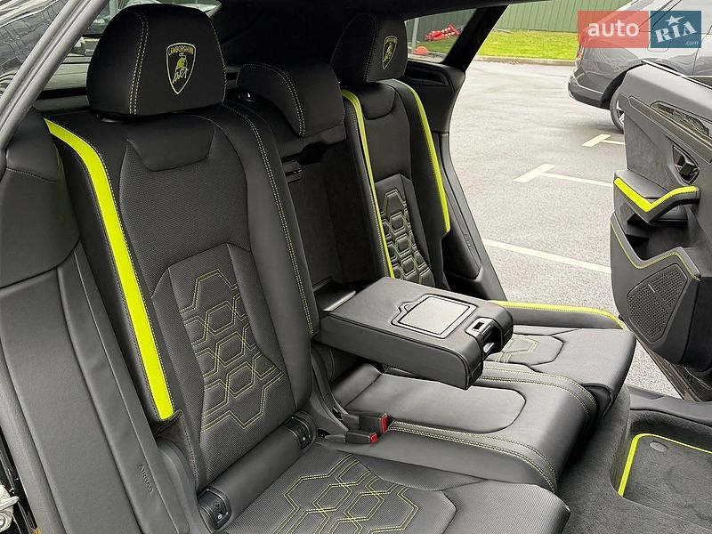 Позашляховик / Кросовер Lamborghini Urus 2026 в Києві
