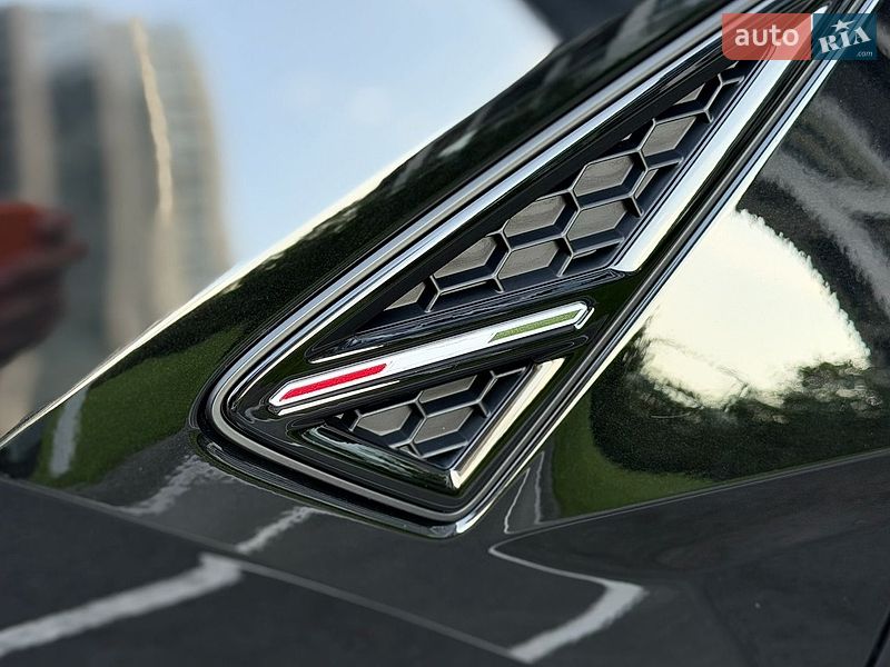 Внедорожник / Кроссовер Lamborghini Urus 2020 в Киеве фото 35 Внедорожник / Кроссовер Lamborghini Urus 2020 в Киеве