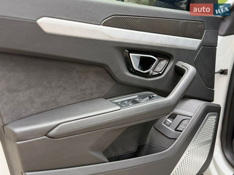 Позашляховик / Кросовер Lamborghini Urus 2019 в Львові