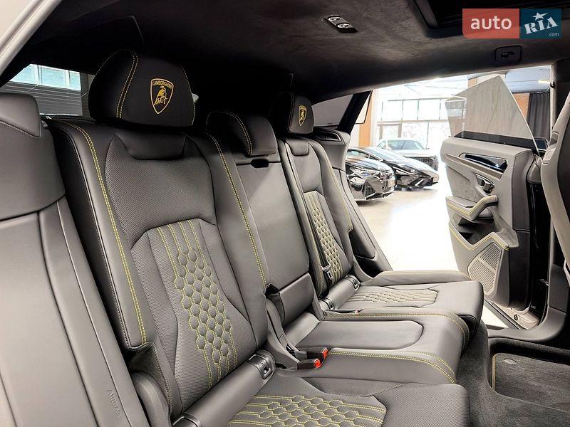 Внедорожник / Кроссовер Lamborghini Urus 2025 в Киеве