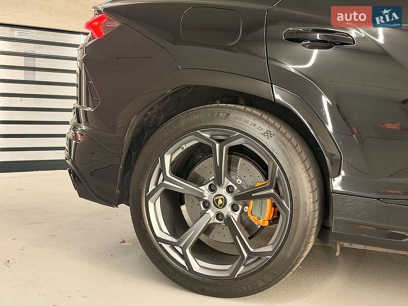 Позашляховик / Кросовер Lamborghini Urus 2020 в Києві фото 10 Позашляховик / Кросовер Lamborghini Urus 2020 в Києві