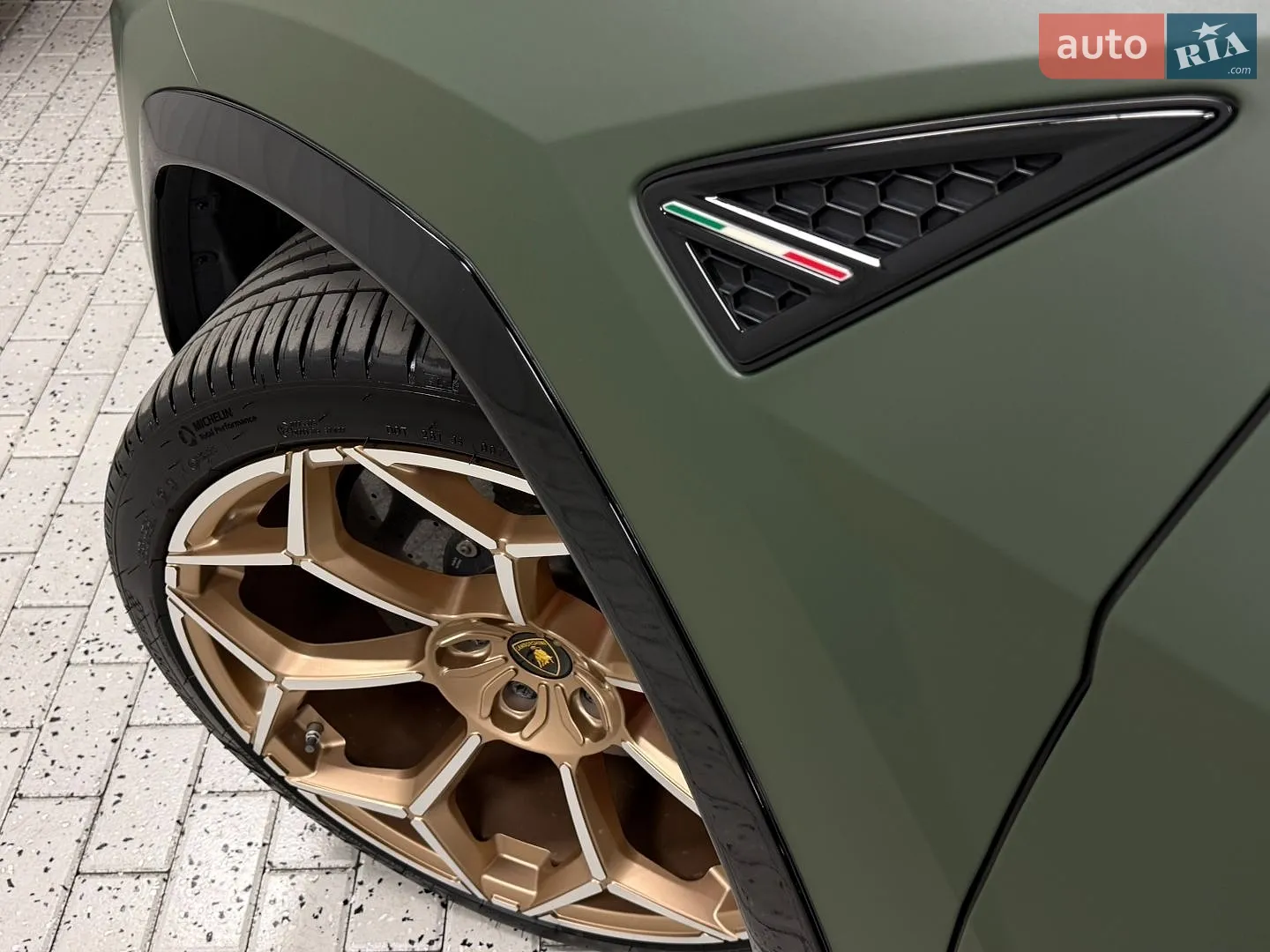 2020 Lamborghini Urus Concept - мініатюра 25