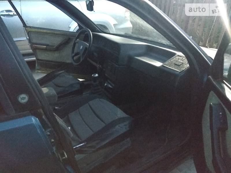 Lancia Dedra 1990 года