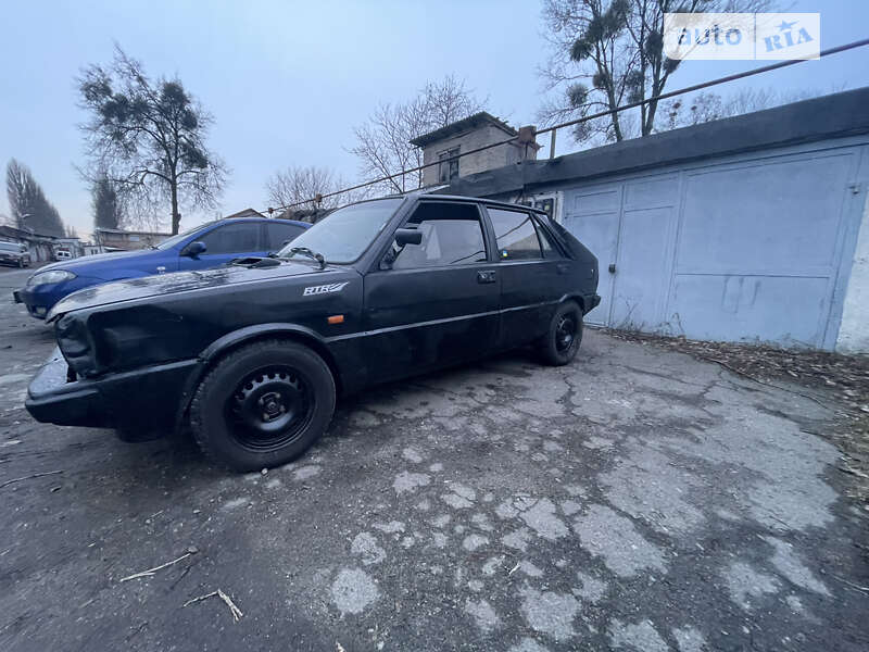 Хэтчбек Lancia Delta 1987 в Киеве