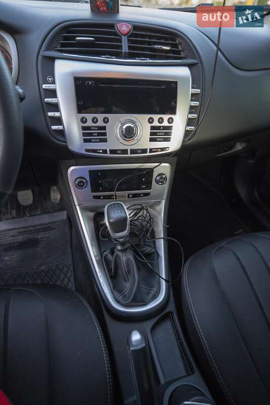 Хэтчбек Lancia Delta 2008 в Львове