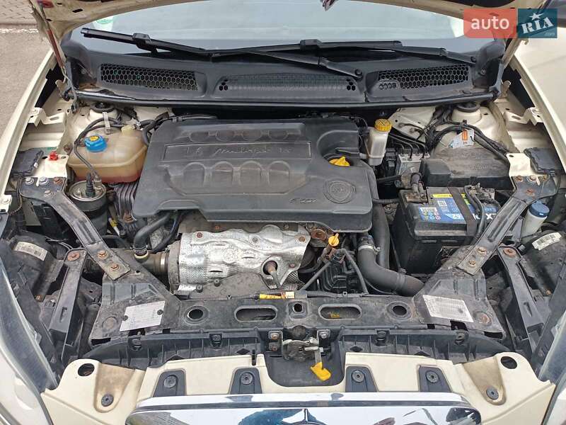 Хэтчбек Lancia Delta 2009 в Киеве фото 16 Хэтчбек Lancia Delta 2009 в Киеве