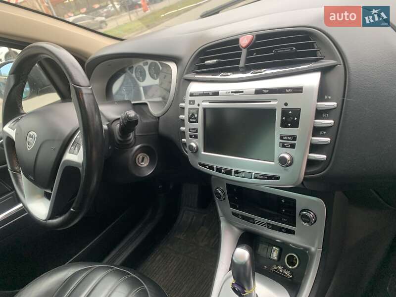 Хэтчбек Lancia Delta 2009 в Киеве фото 11 Хэтчбек Lancia Delta 2009 в Киеве