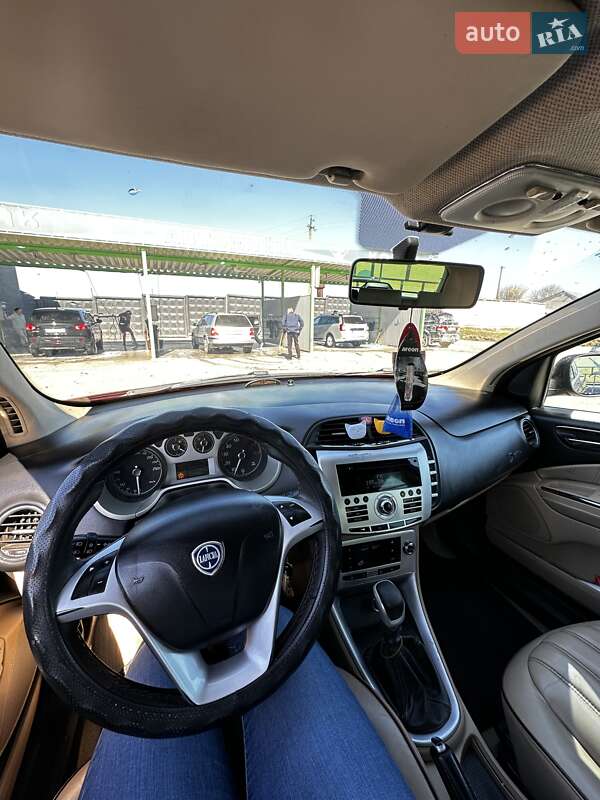 Хетчбек Lancia Delta 2008 в Кам'янець-Подільському