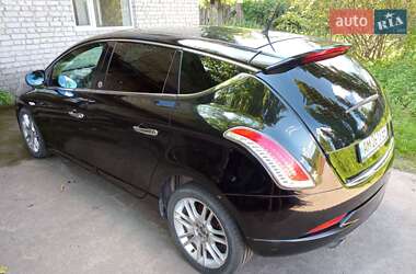Хэтчбек Lancia Delta 2014 в 