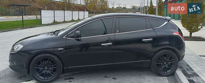 Хэтчбек Lancia Delta 2008 в Ирпене