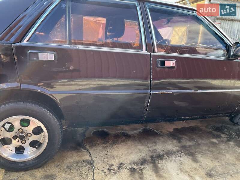 Хэтчбек Lancia Delta 1987 в Татарбунарах фото 7 Хэтчбек Lancia Delta 1987 в Татарбунарах