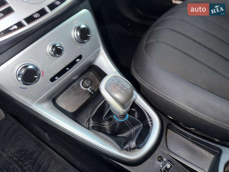 Хэтчбек Lancia Delta 2008 в Стрые