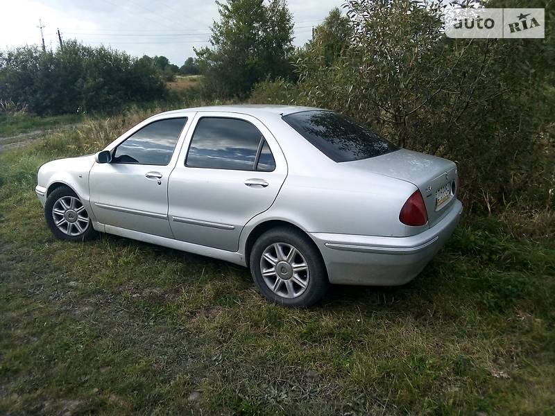 Седан Lancia Lybra 2001 в Стрые