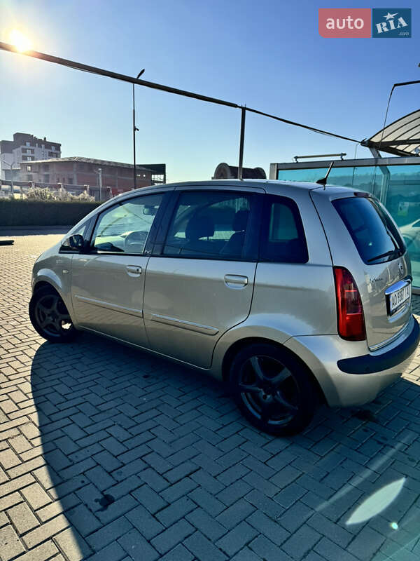 Універсал Lancia Musa 2007 в Хусті