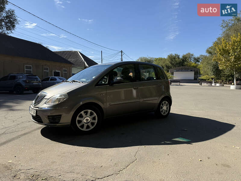 Микровэн Lancia Musa 2010 в Одессе