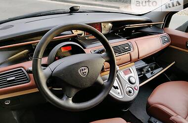 Минивэн Lancia Phedra 2010 в 