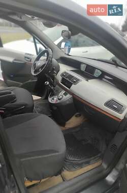 Минивэн Lancia Phedra 2004 в 