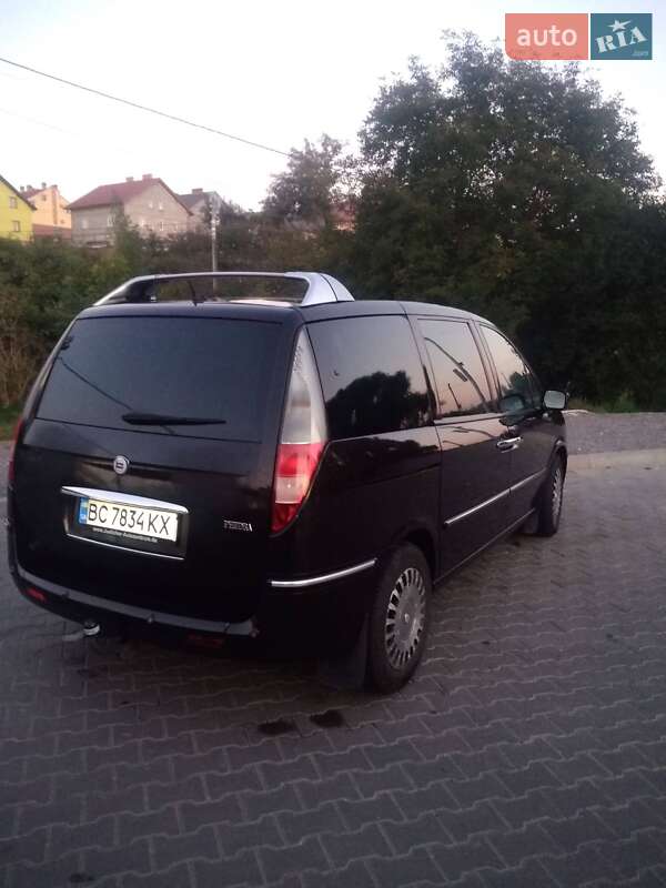 Мінівен Lancia Phedra 2007 в Тернополі