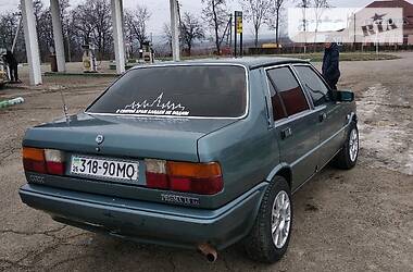 Седан Lancia Prisma 1987 в Черновцах