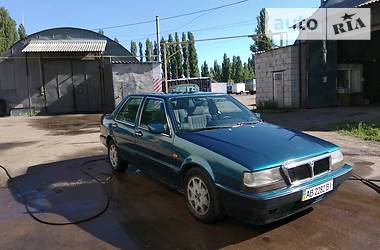 Седан Lancia Thema 1990 в Житомире