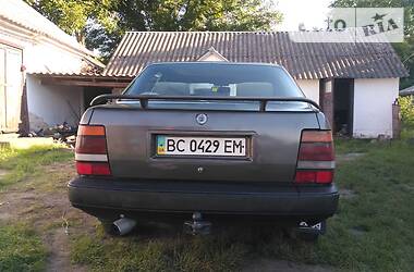 Седан Lancia Thema 1987 в Львове