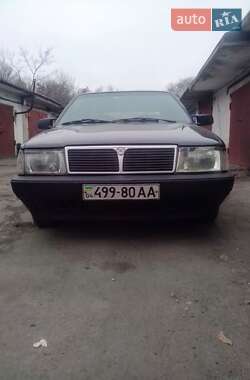 Седан Lancia Thema 1988 в Кривому Розі