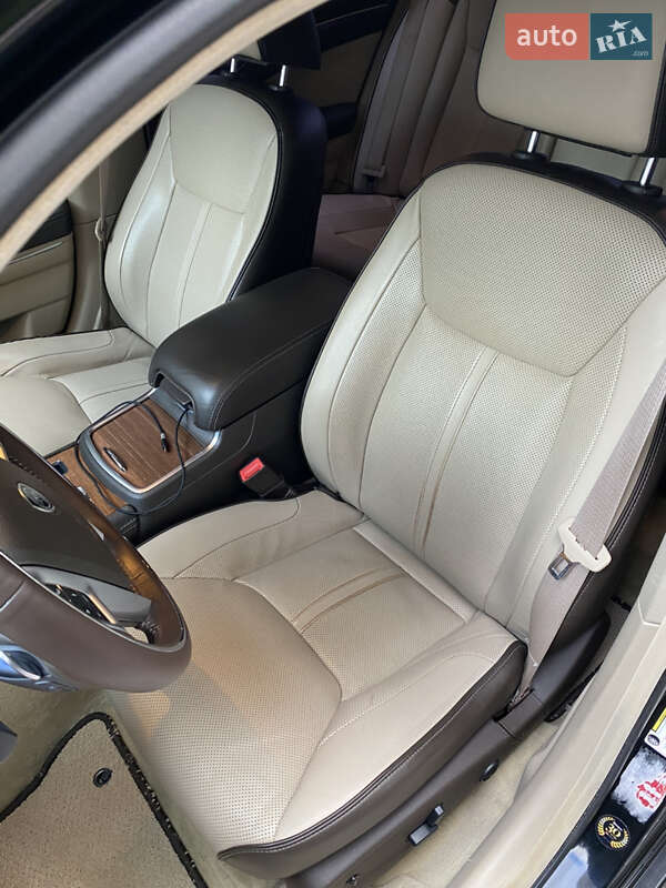 Седан Lancia Thema 2012 в Києві