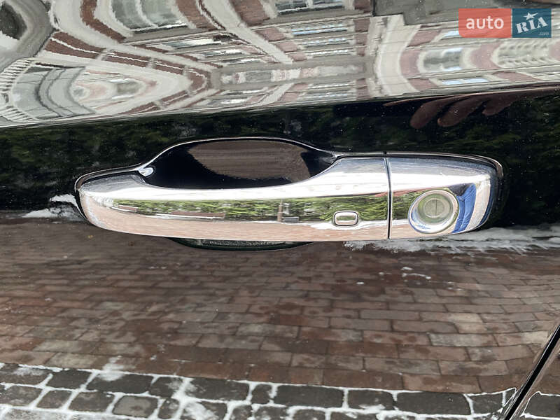 Седан Lancia Thema 2012 в Києві